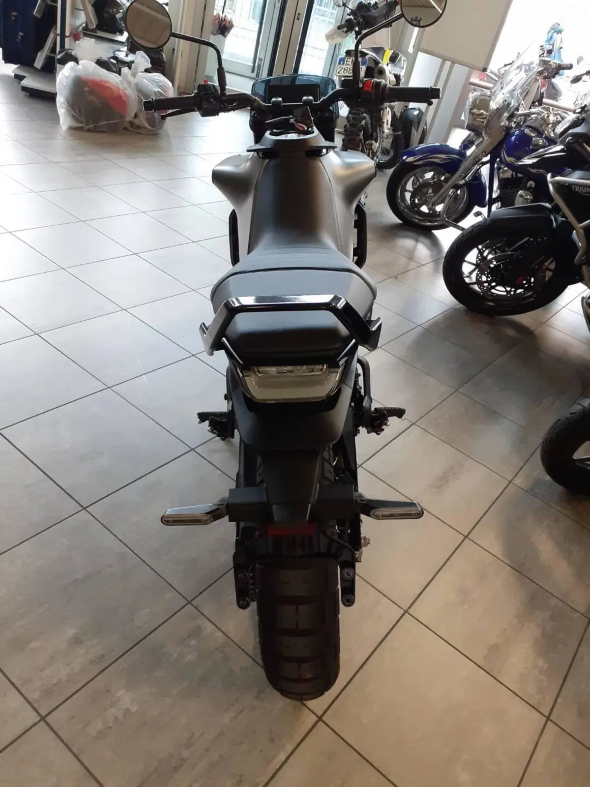 Husqvarna Svartpilen 125 (2024 - 26) (4)