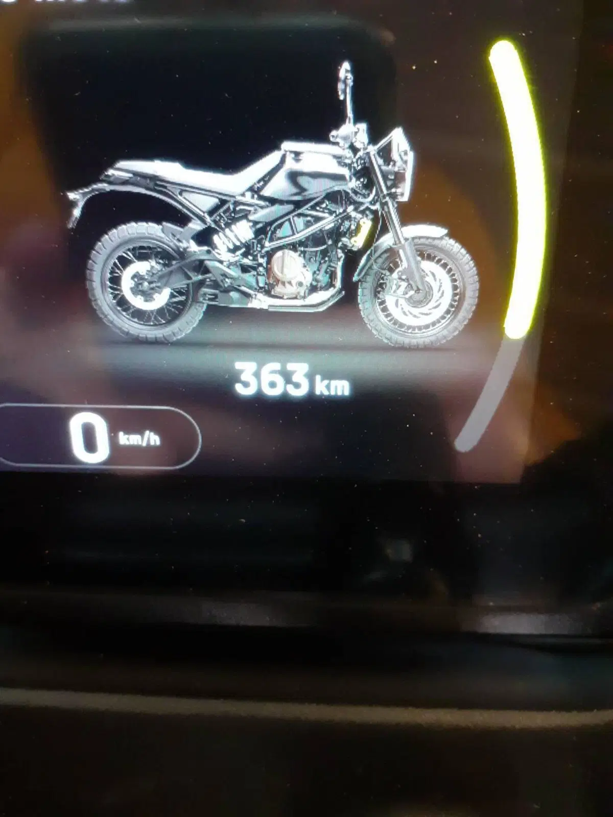 Husqvarna Svartpilen 125 (2024 - 26) (9)