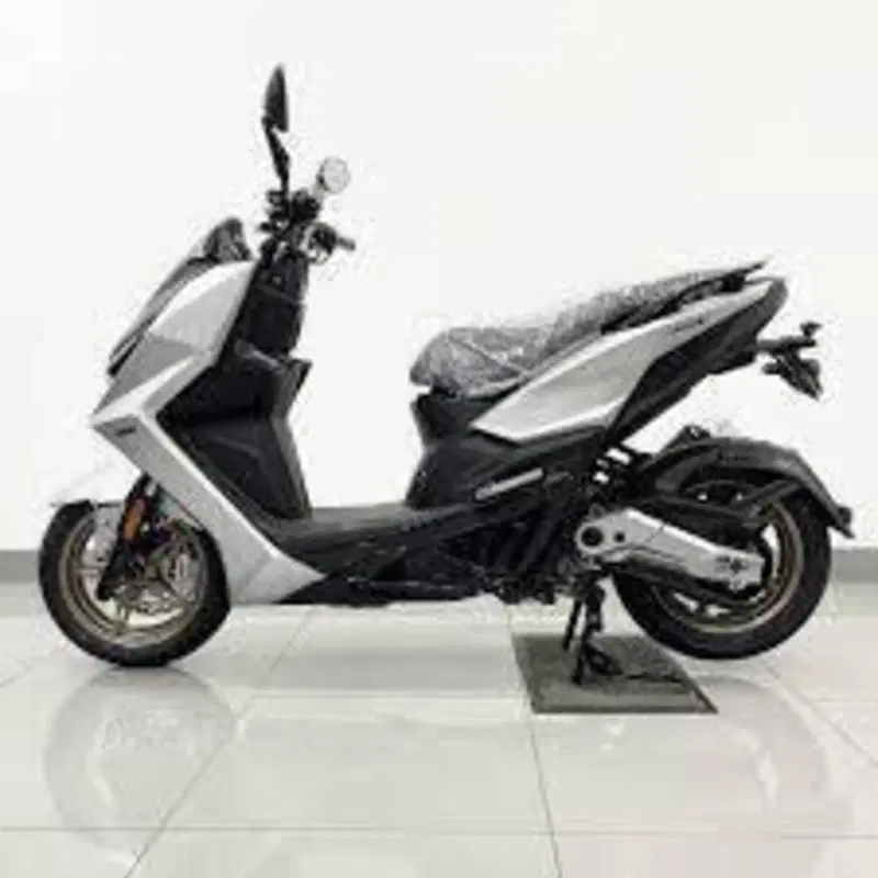 Kymco KRV 200 (2023 - 26) (2)