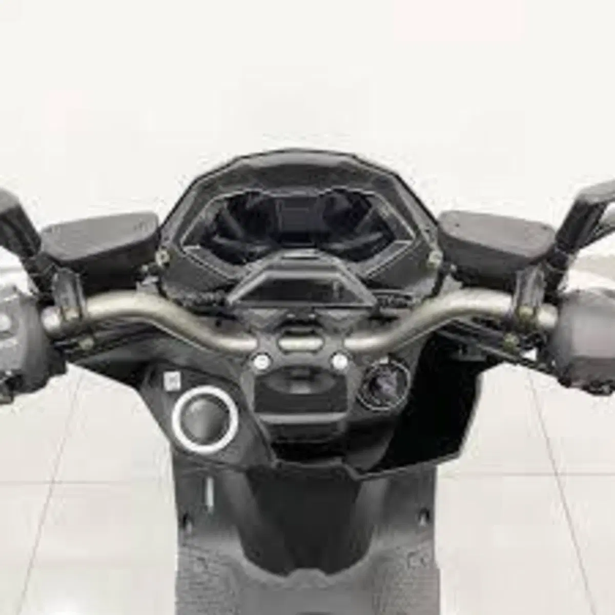 Kymco KRV 200 (2023 - 26) (4)