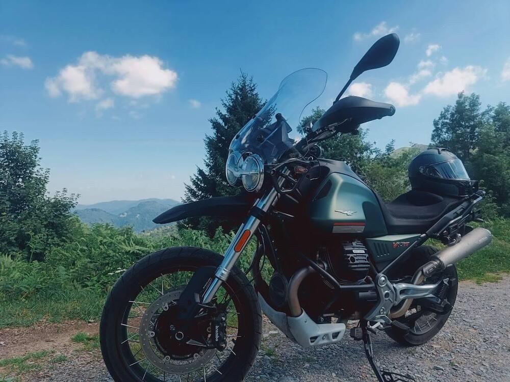 Moto Guzzi V85 TT (2021 - 23) (5)