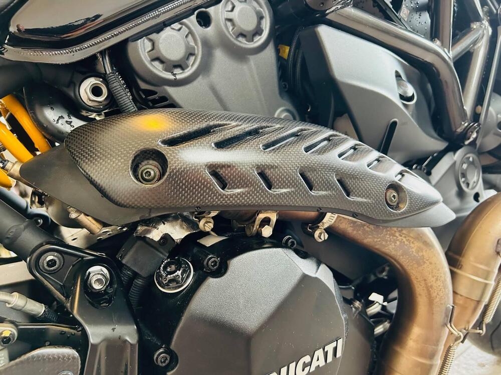 Ducati Monster 1200 R (2016 - 19) (3)