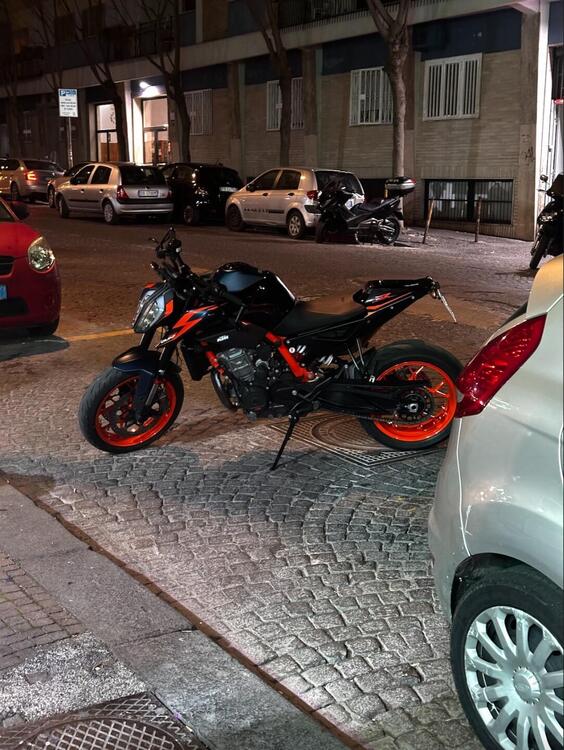 KTM 890 Duke R (2022 - 23) (4)