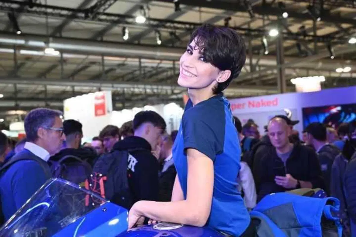 Hanno ancora senso le ragazze sulle moto a EICMA? Il commento di una hostess (2)