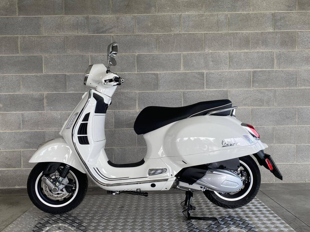 Vespa GTS 300 (2023 - 24) (3)