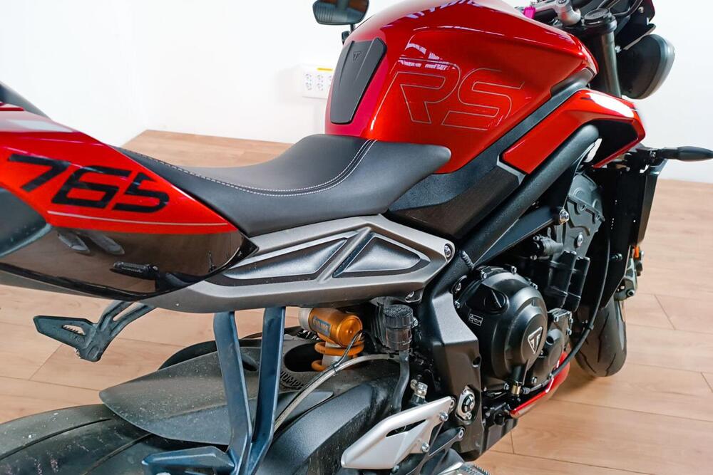 Triumph Street Triple 765 RS (2023 - 24) (4)