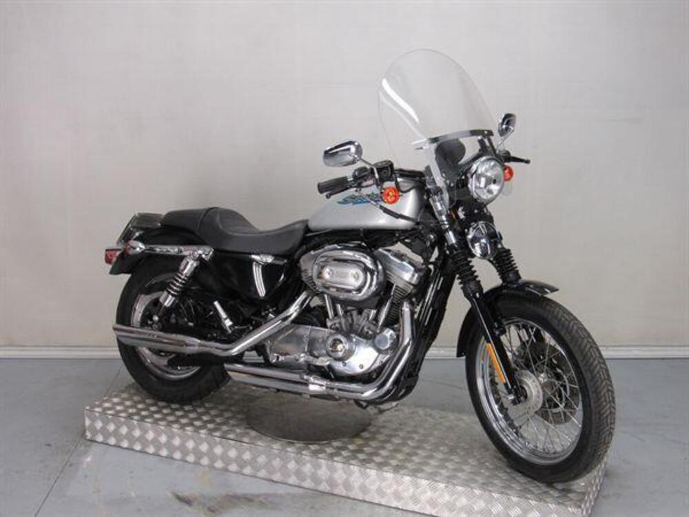 Harley-Davidson 883 Standard (2001 - 05) - XL 883 (2)