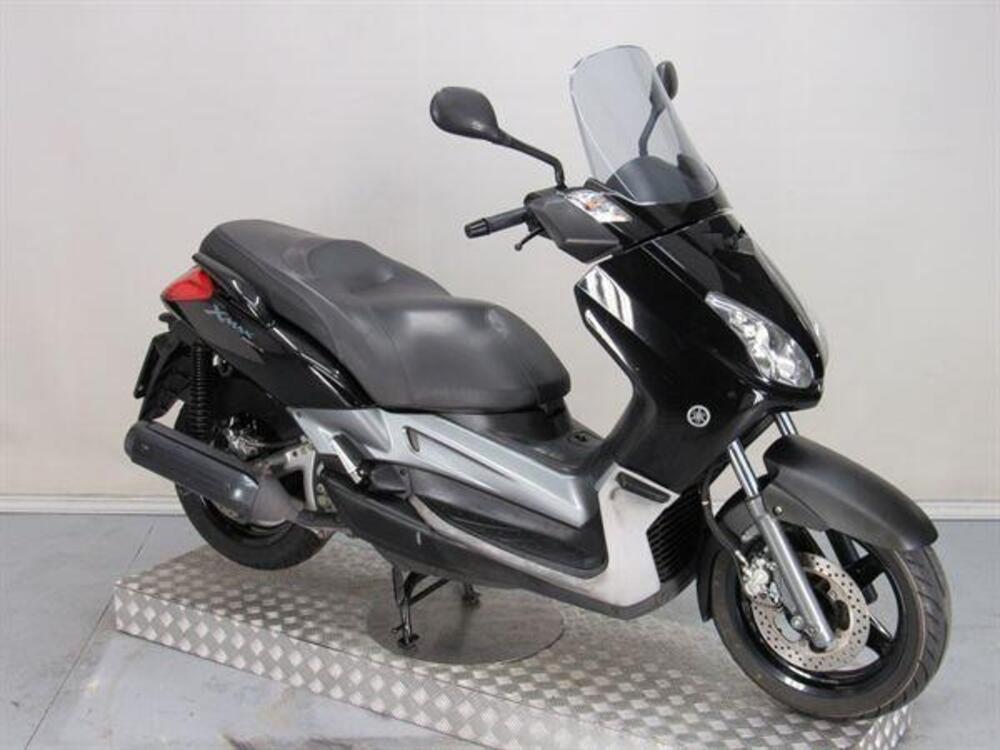 Yamaha X-Max 250 (2007 - 09) (2)