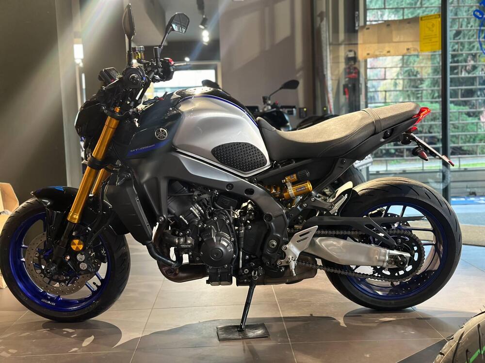 Yamaha MT-09 SP (2021 - 23) (2)