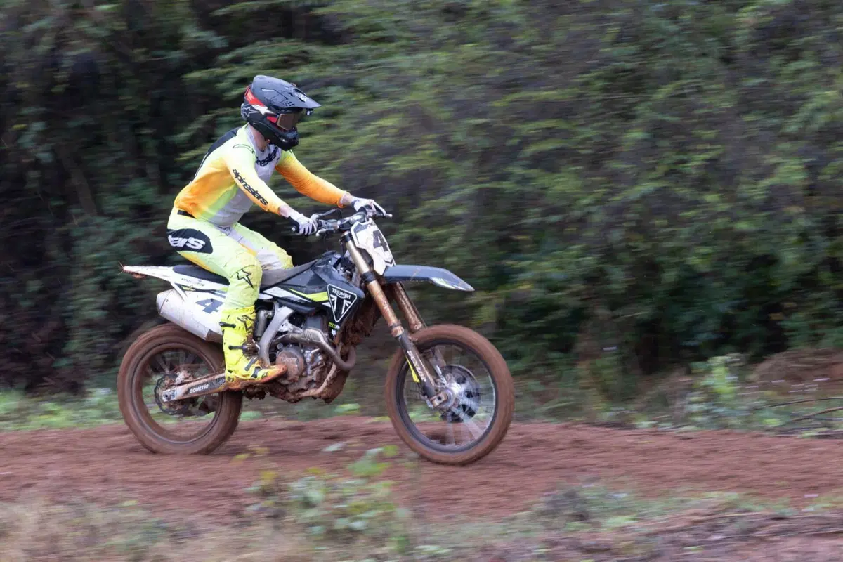 TEST: La nuova Triumph TF 450-RC. Sviluppata da Carmichael, ci ha stupito per il suo motore (3)