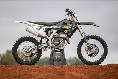 TEST: La nuova Triumph TF 450-RC. Sviluppata da Carmichael, ci ha stupito per il suo motore