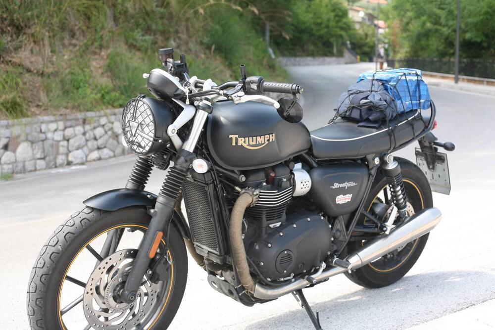 Triumph Street Twin 900 (2017 - 18)