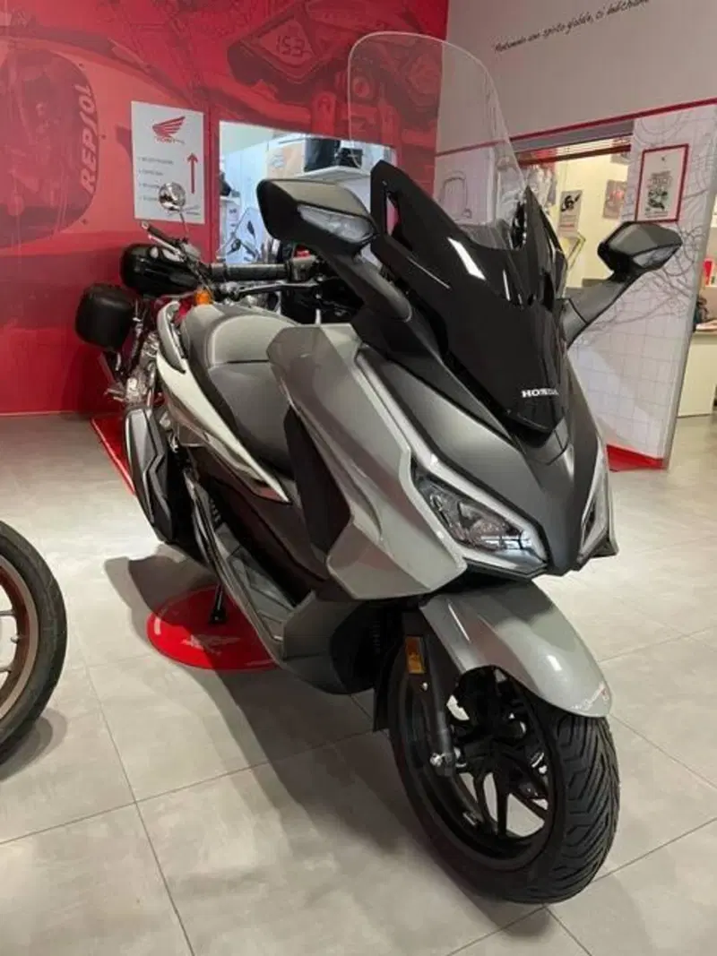 Honda Forza 350 (2025 - 26) (4)