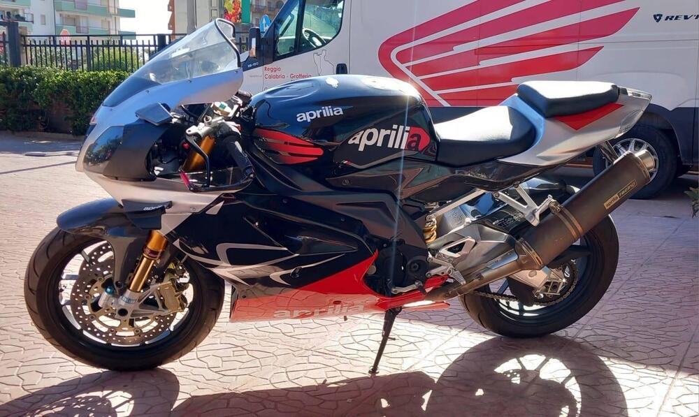 Aprilia RSV 1000 (2003 - 04) (4)