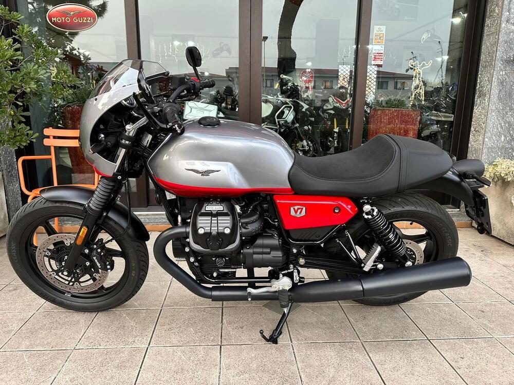 Moto Guzzi V7 Stone Corsa (2023 - 24) (2)