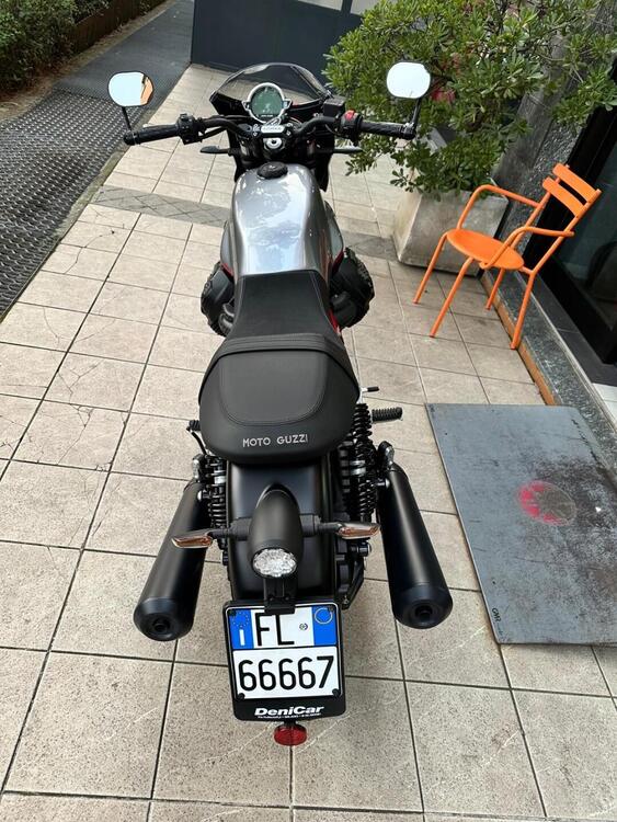 Moto Guzzi V7 Stone Corsa (2023 - 24) (4)