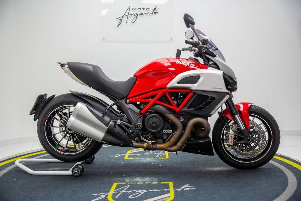 Ducati Diavel 1200 (2010 - 13) (3)