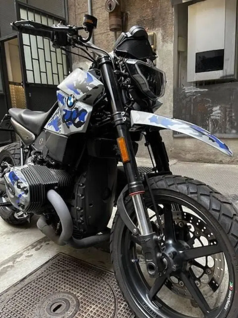 Bmw HP2 Megamoto (7)