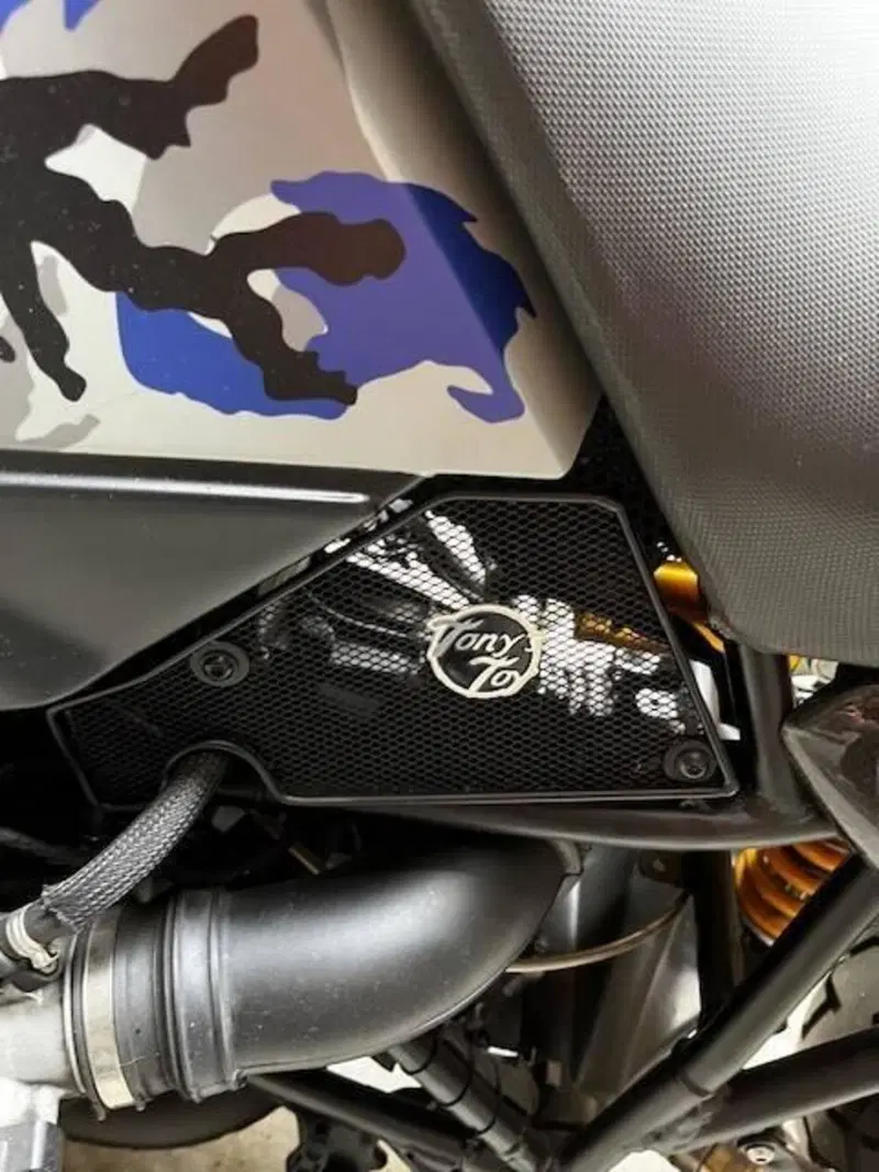 Bmw HP2 Megamoto (13)