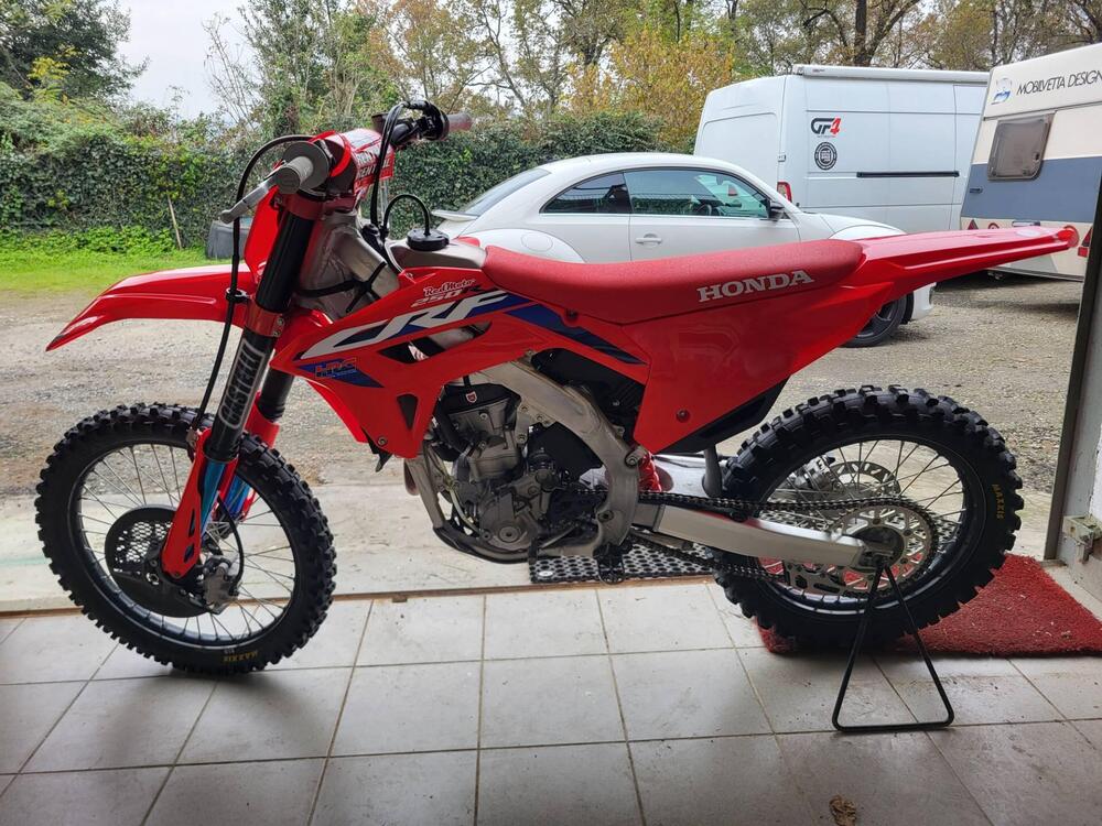 Honda CRF 250 R (2024) (2)