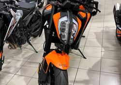 KTM 890 Duke L (2021) usata