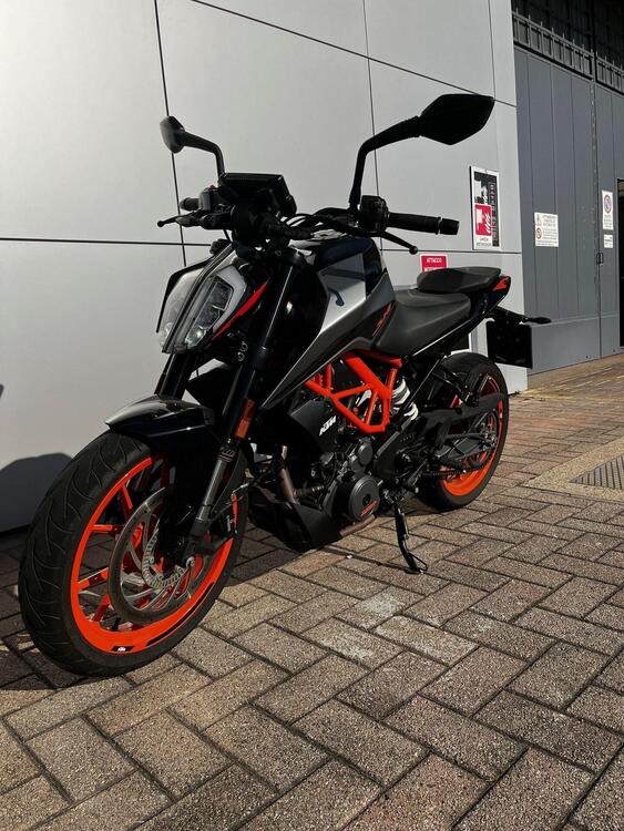 KTM 390 Duke (2021 - 23) (2)