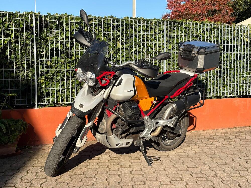 Moto Guzzi V85 TT (2021 - 23)