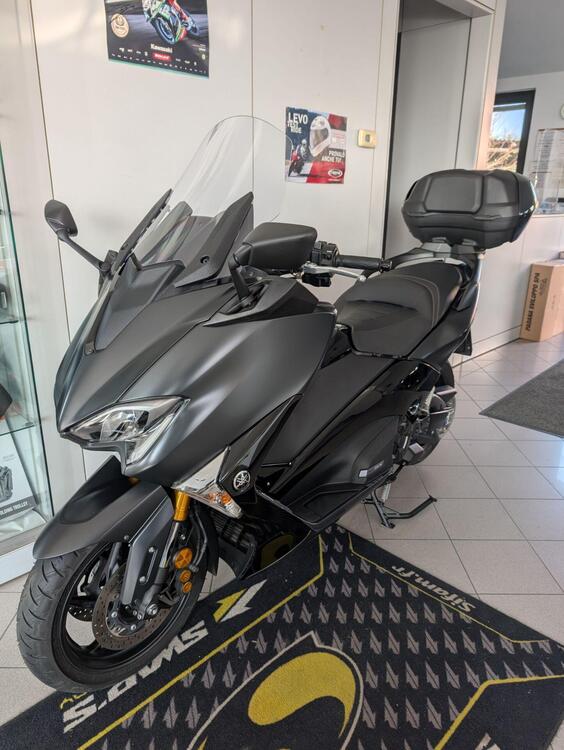 Yamaha T-Max 530 SX (2017 - 19) (2)