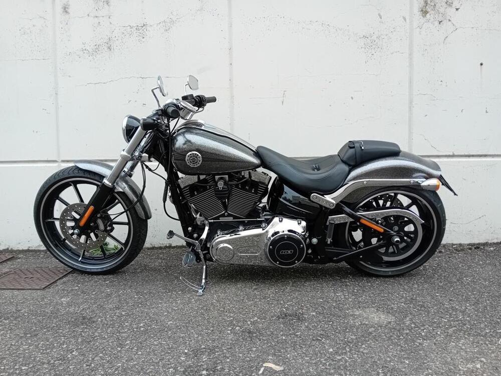 Harley-Davidson 1690 Breakout (2013 - 17) - FXSB (2)