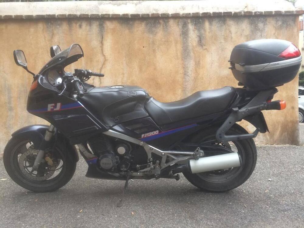 Yamaha FJ1200 (2)