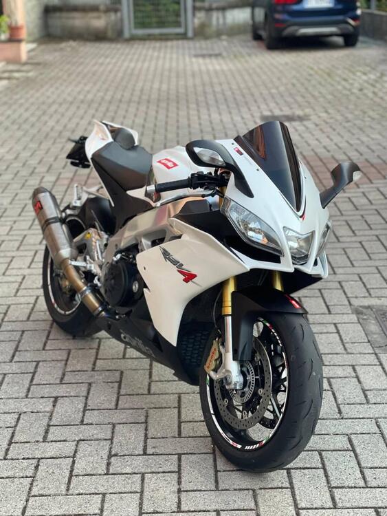 Aprilia RSV4 RR APRC ABS (2011 - 15) (2)