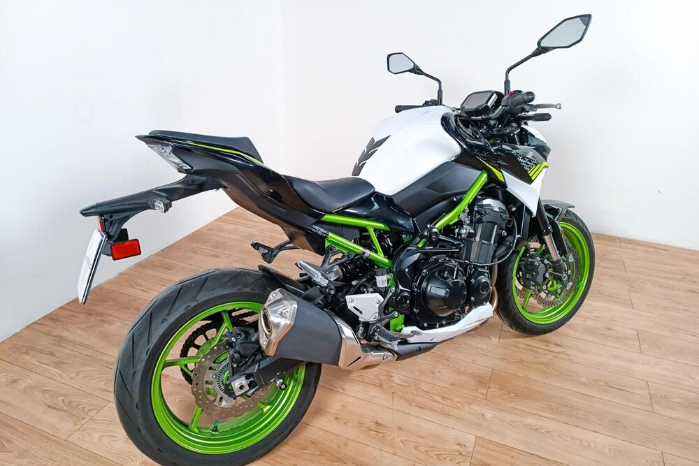 Kawasaki Z 900 (2017 - 18) (3)