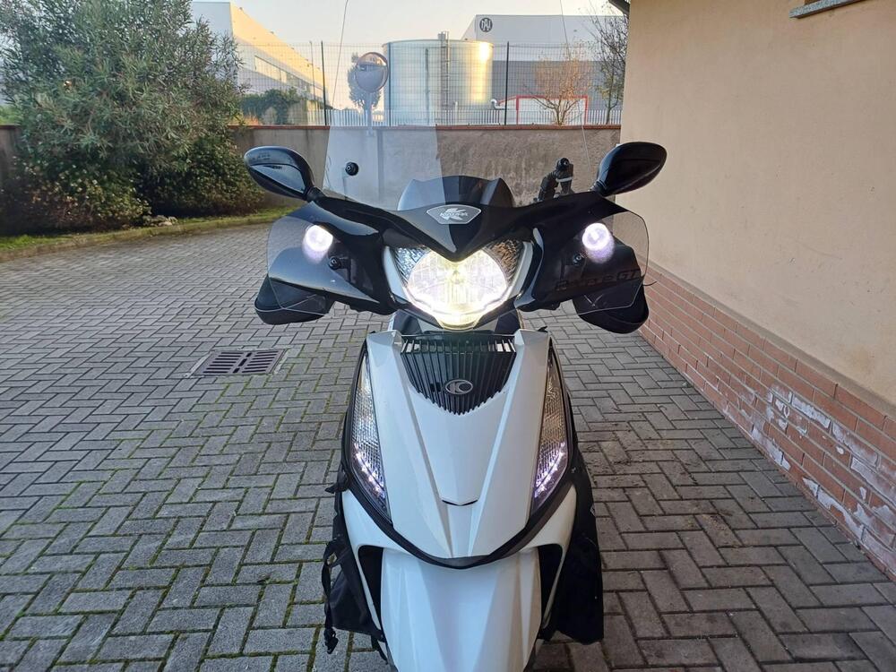 Kymco People 300i GT (2010 - 17) (2)