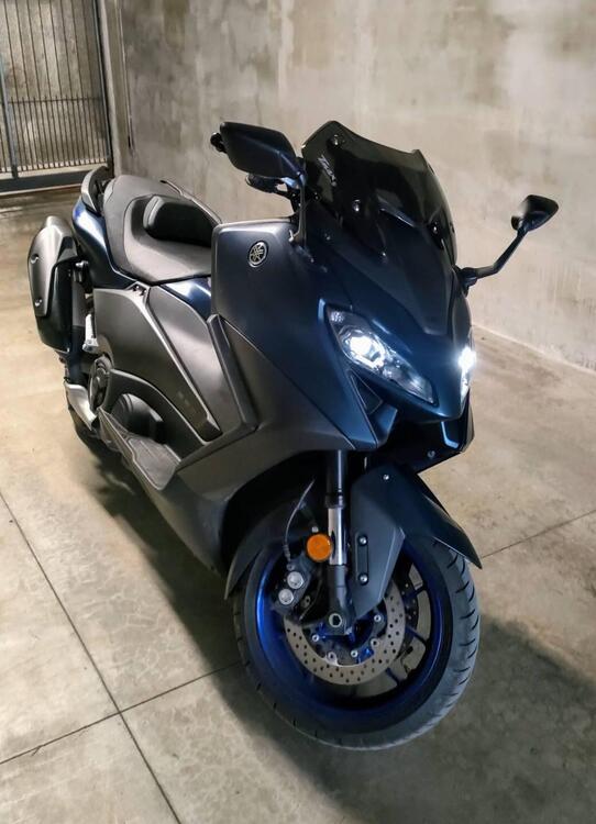 Yamaha T-Max 560 (2022 - 24) (2)