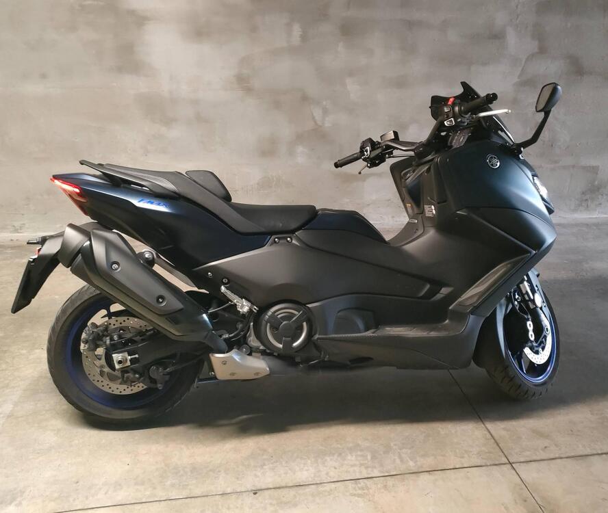 Yamaha T-Max 560 (2022 - 24) (3)