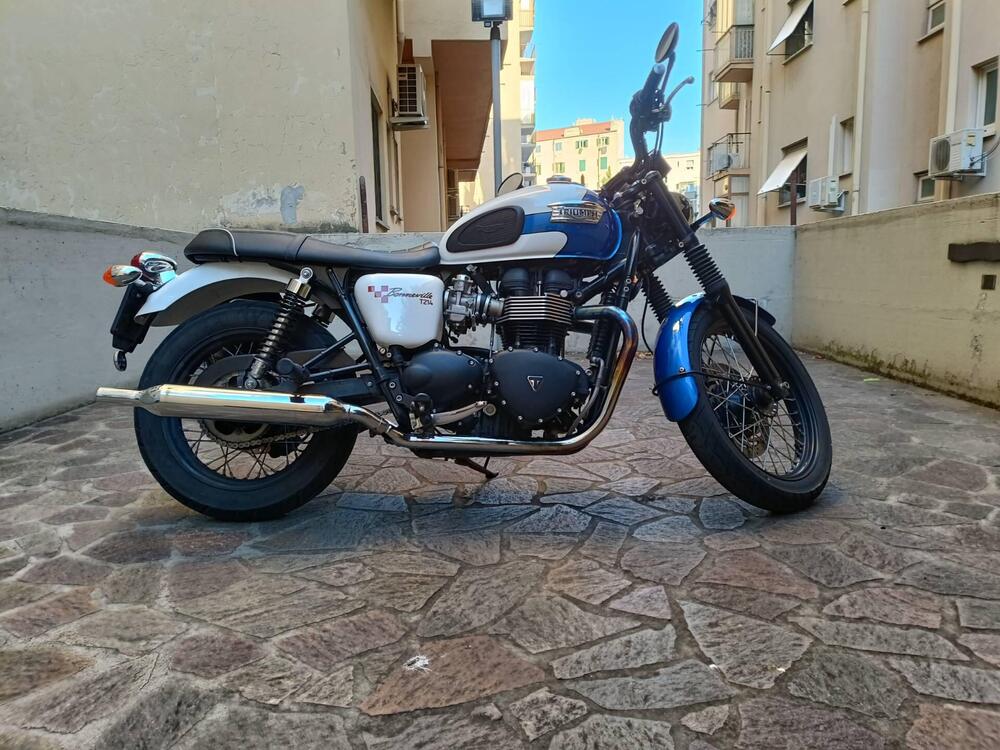 Triumph Bonneville T214 (2015)