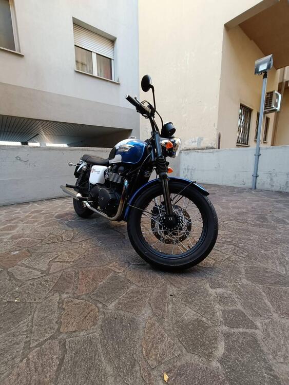 Triumph Bonneville T214 (2015) (3)