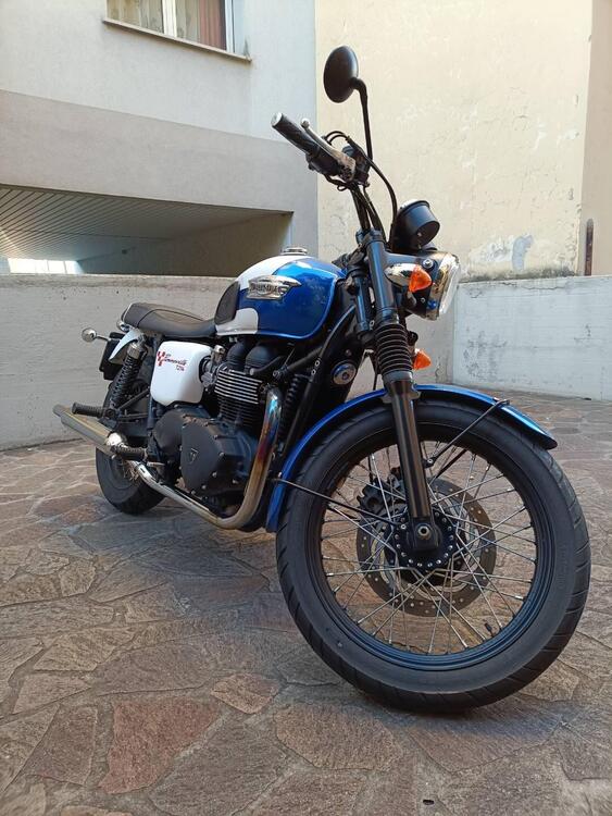 Triumph Bonneville T214 (2015) (4)