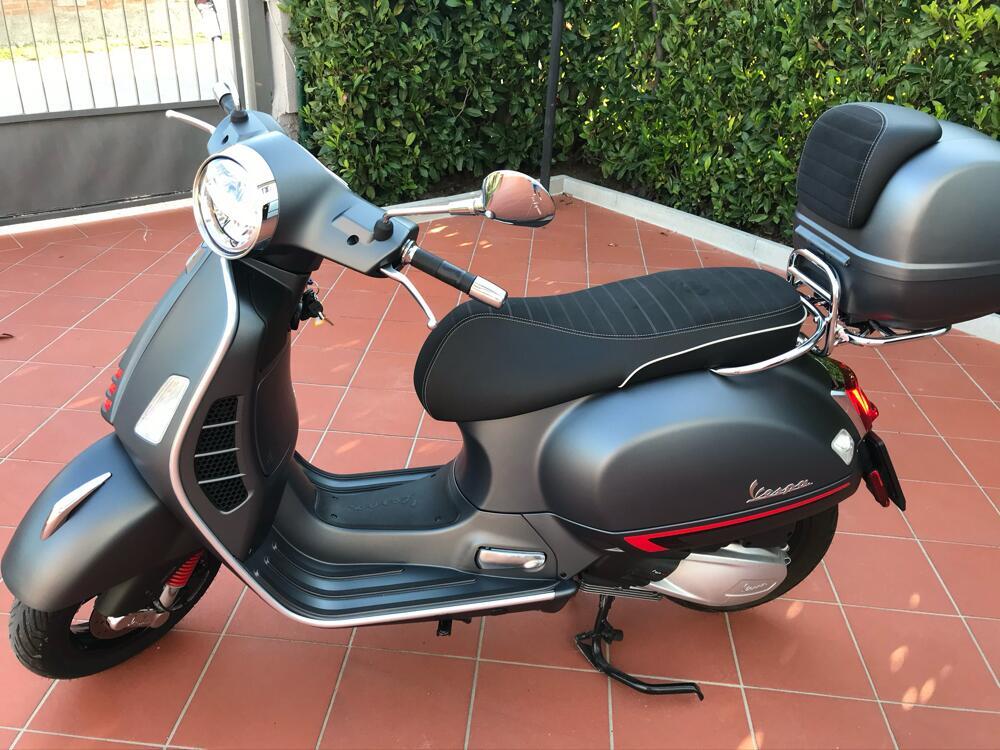 Vespa GTS 300 Super Sport Hpe (2021 - 22) (2)