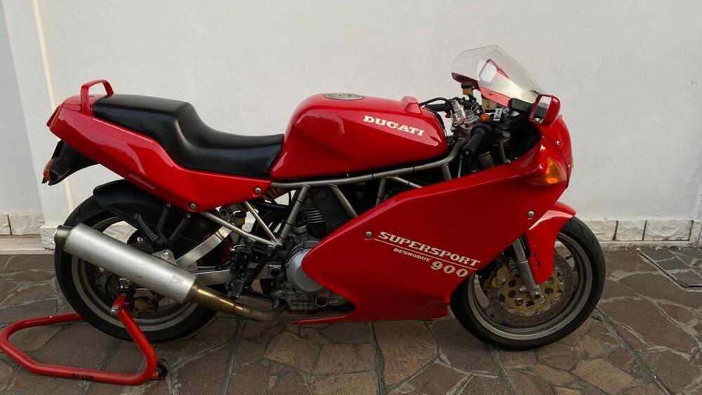 Ducati Supersport 900