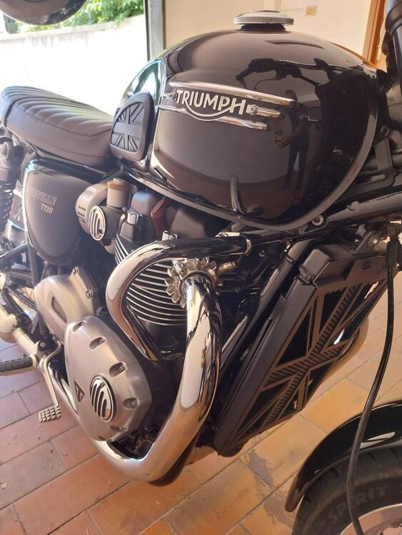 Triumph Bonneville T120 (2021 - 24) (4)