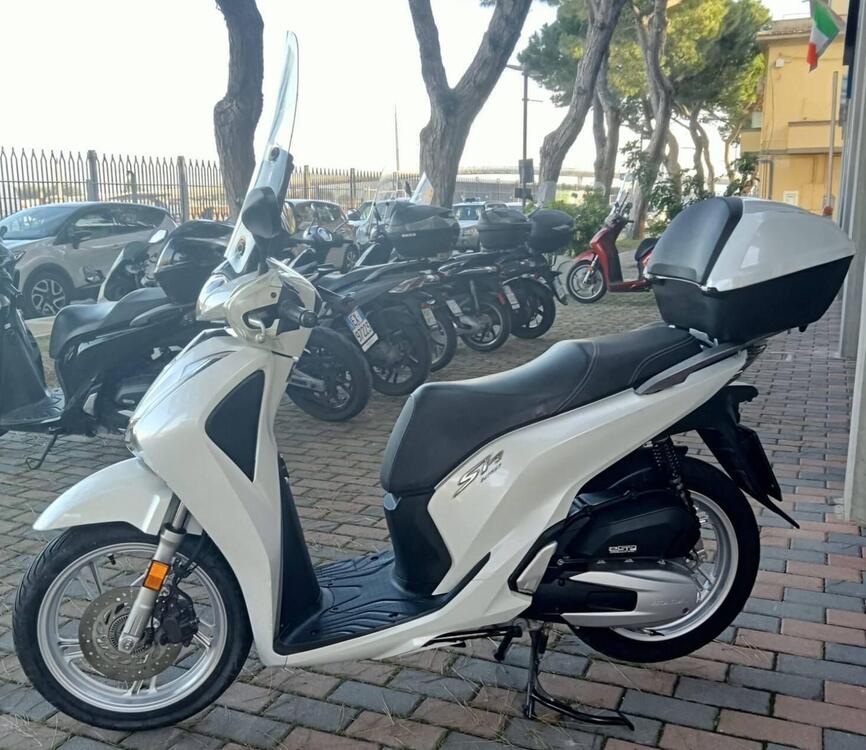 Honda SH 125i (2017 - 19) (2)