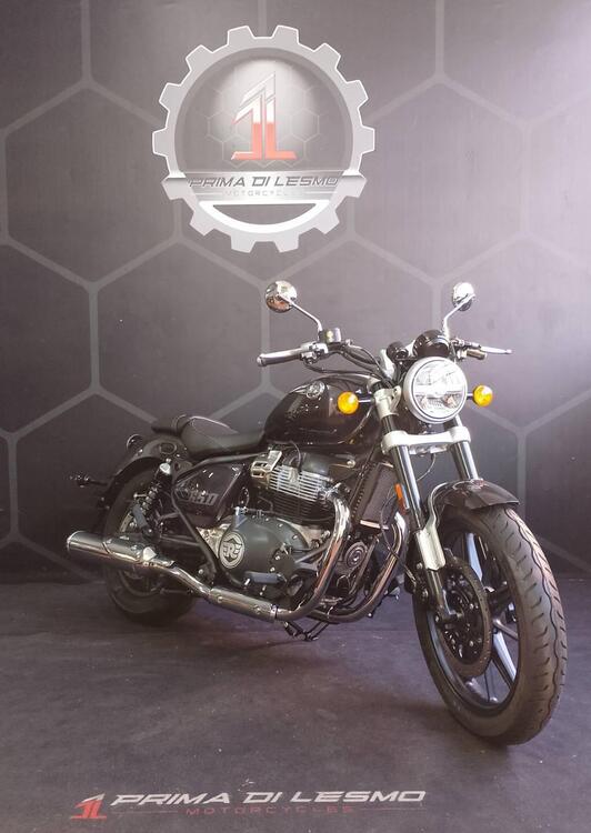 Royal Enfield Super Meteor 650 (2023 - 24) (4)