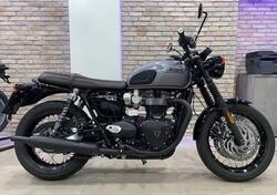 Triumph Bonneville T120 Black Stealth Edition (2024) usata