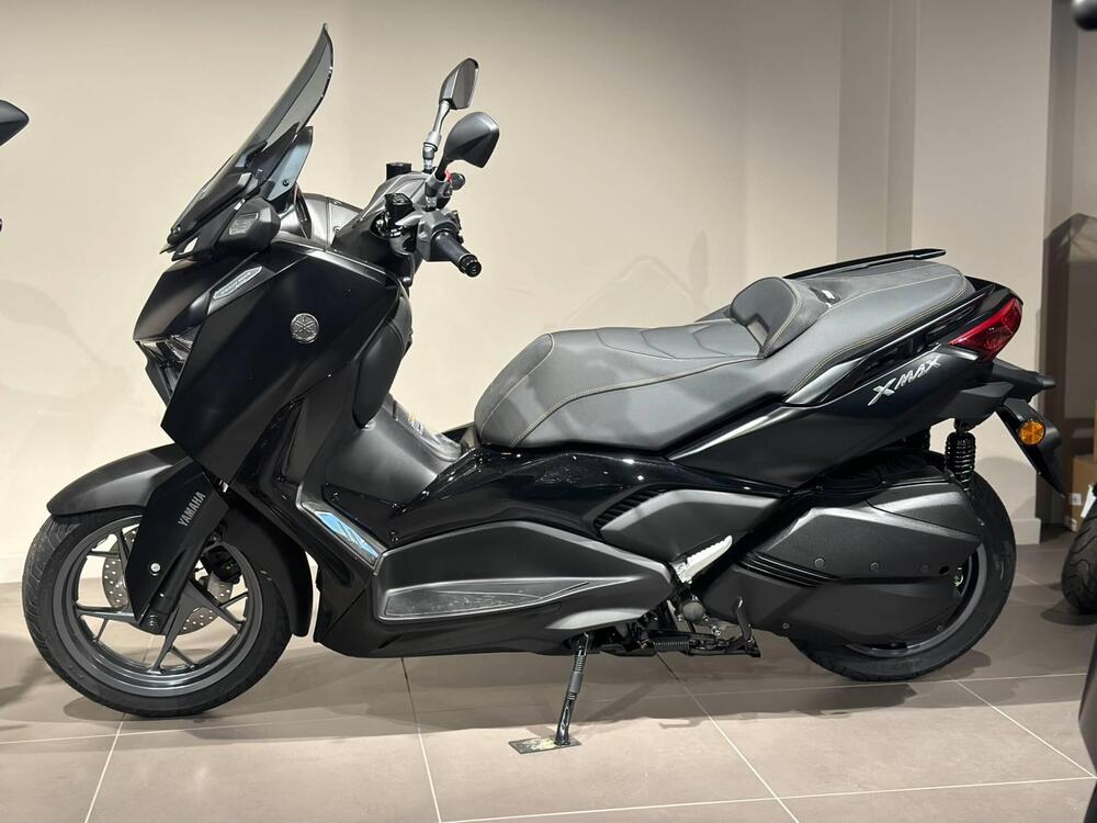 Yamaha X-Max 300 Tech Max (2021 - 24) (2)