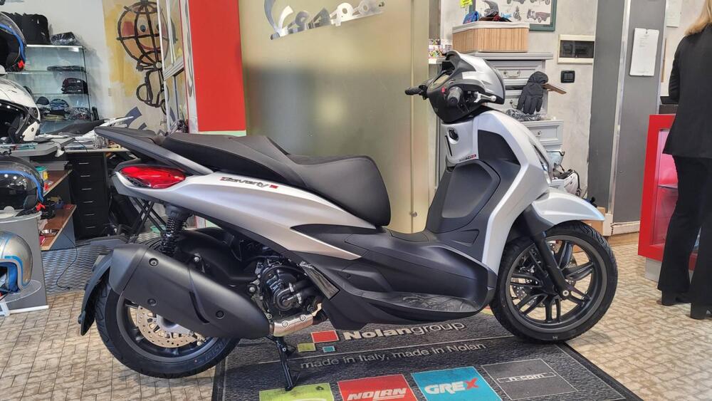 Piaggio Beverly 300 S ABS-ASR (2021 - 24)