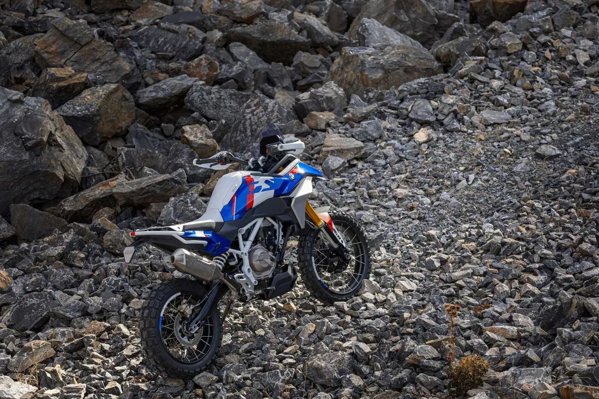 BMW svela a Eicma Concept F 450 GS [VIDEO e GALLERY] (14)