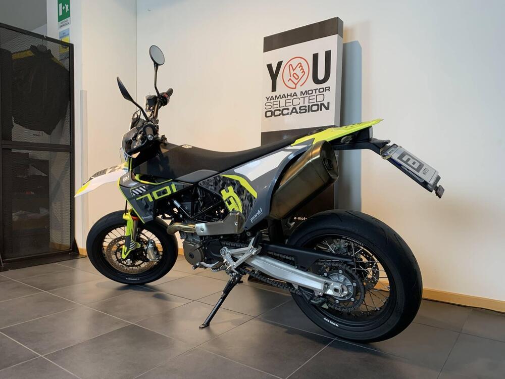 Husqvarna 701 Supermoto (2023 - 24) (5)