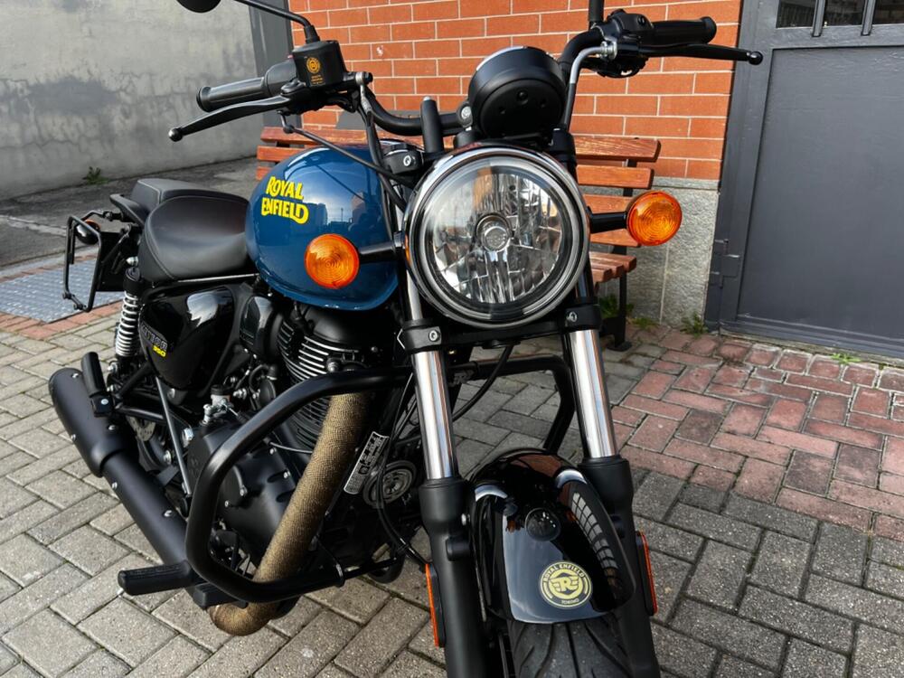 Royal Enfield Meteor 350 Fireball (2021 - 24) (4)