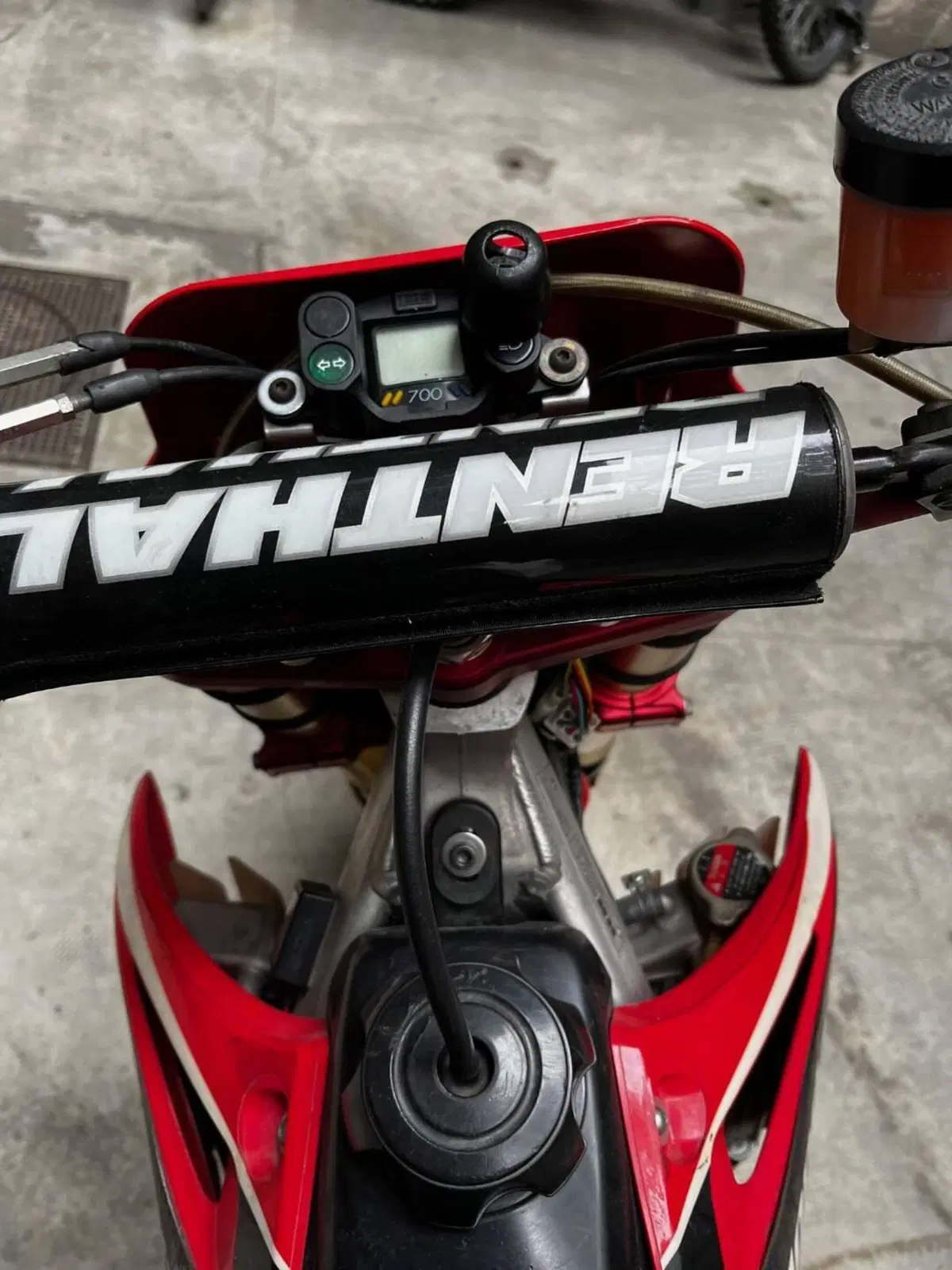 Honda CRF 450R (2003 - 04) (5)